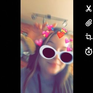 Meet your Posher, Christina